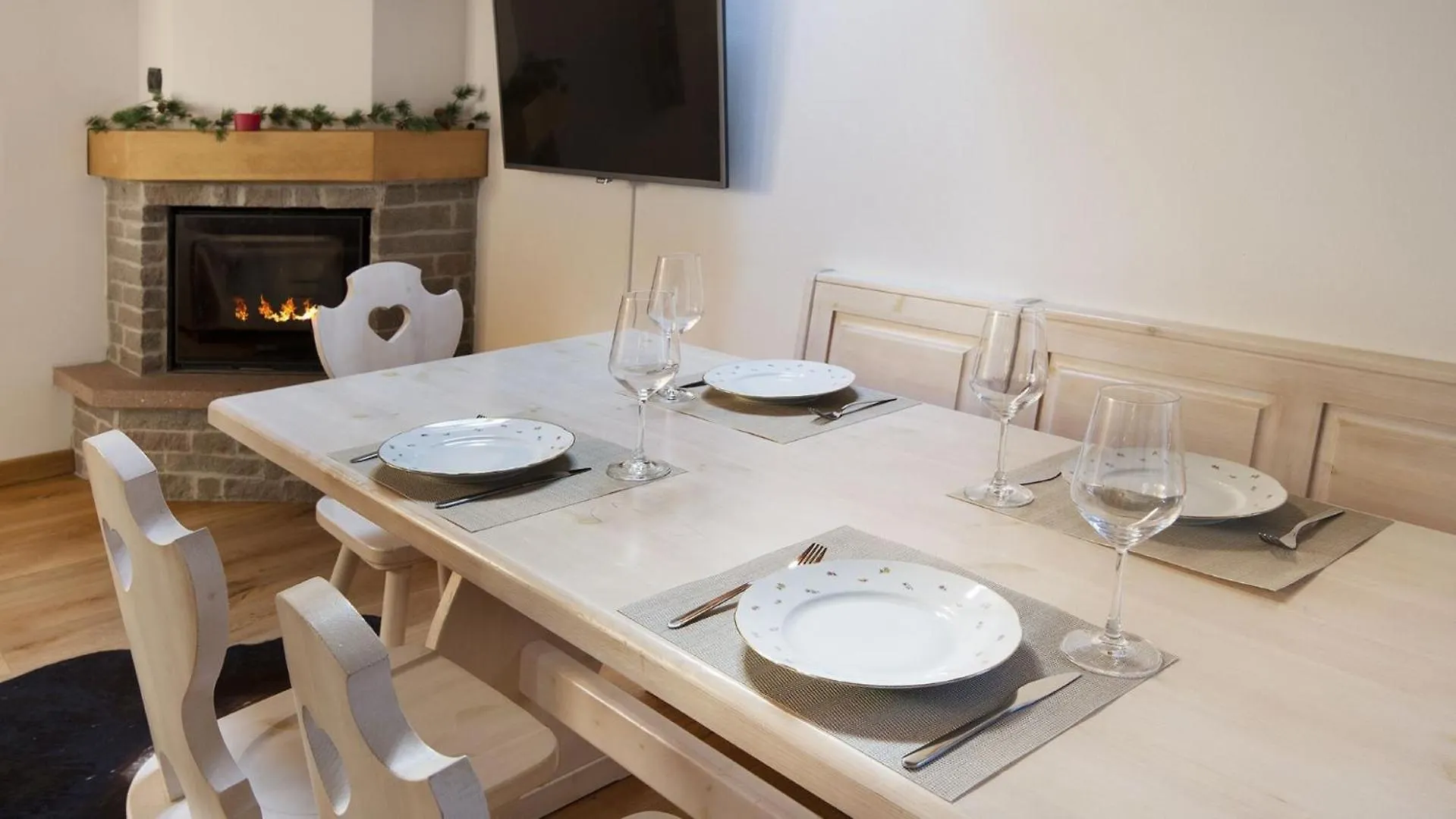La Mansarda Appartement Ponte Di Legno Italië