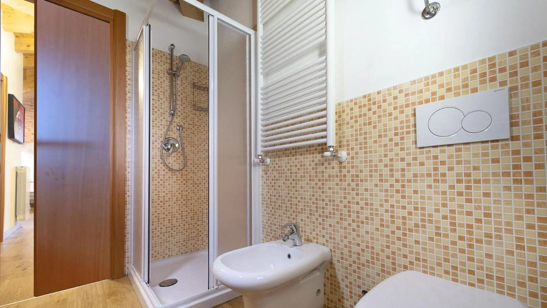La Mansarda Appartement Ponte Di Legno 0*,